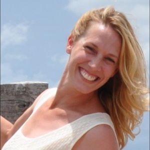 Meet your Posher, Joni